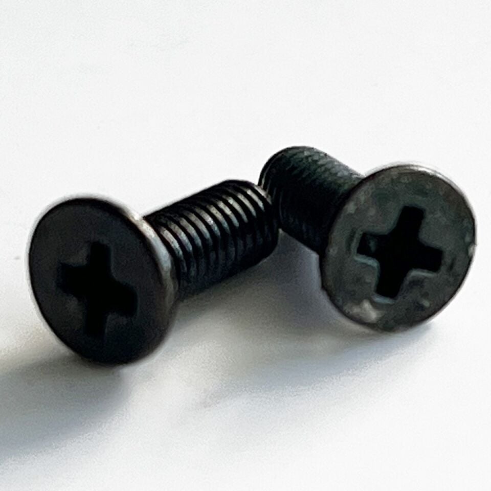 M4x10 Yhb Siyah vida (Oksit Kaplı)